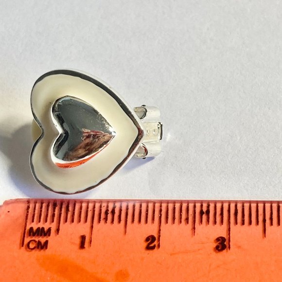 Vintage White Enamel Heart Clip On Earrings 80s 90s Silver Plated Love - Picture 8 of 8